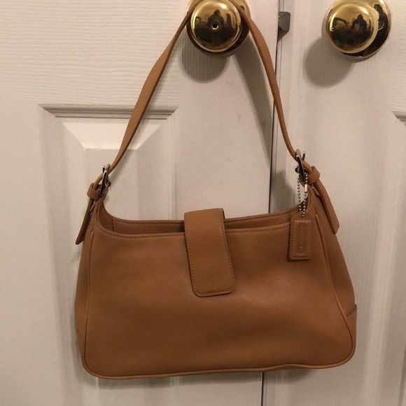 Leather Coach small handbag - Picture 1 of 5